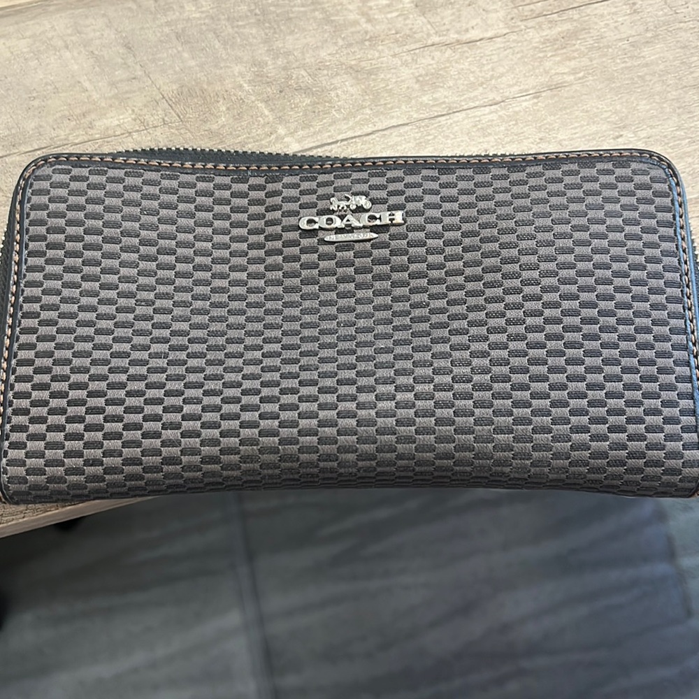 Coach wallet